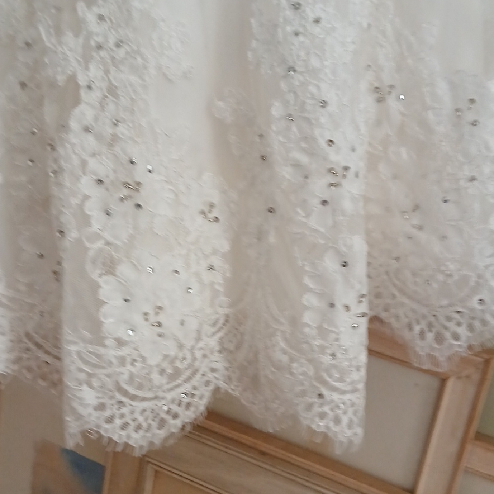 DaVinci White Floral Lace Wedding Dress 12 Tea Length Garden OR Beach Stunning - Picture 3 of 11